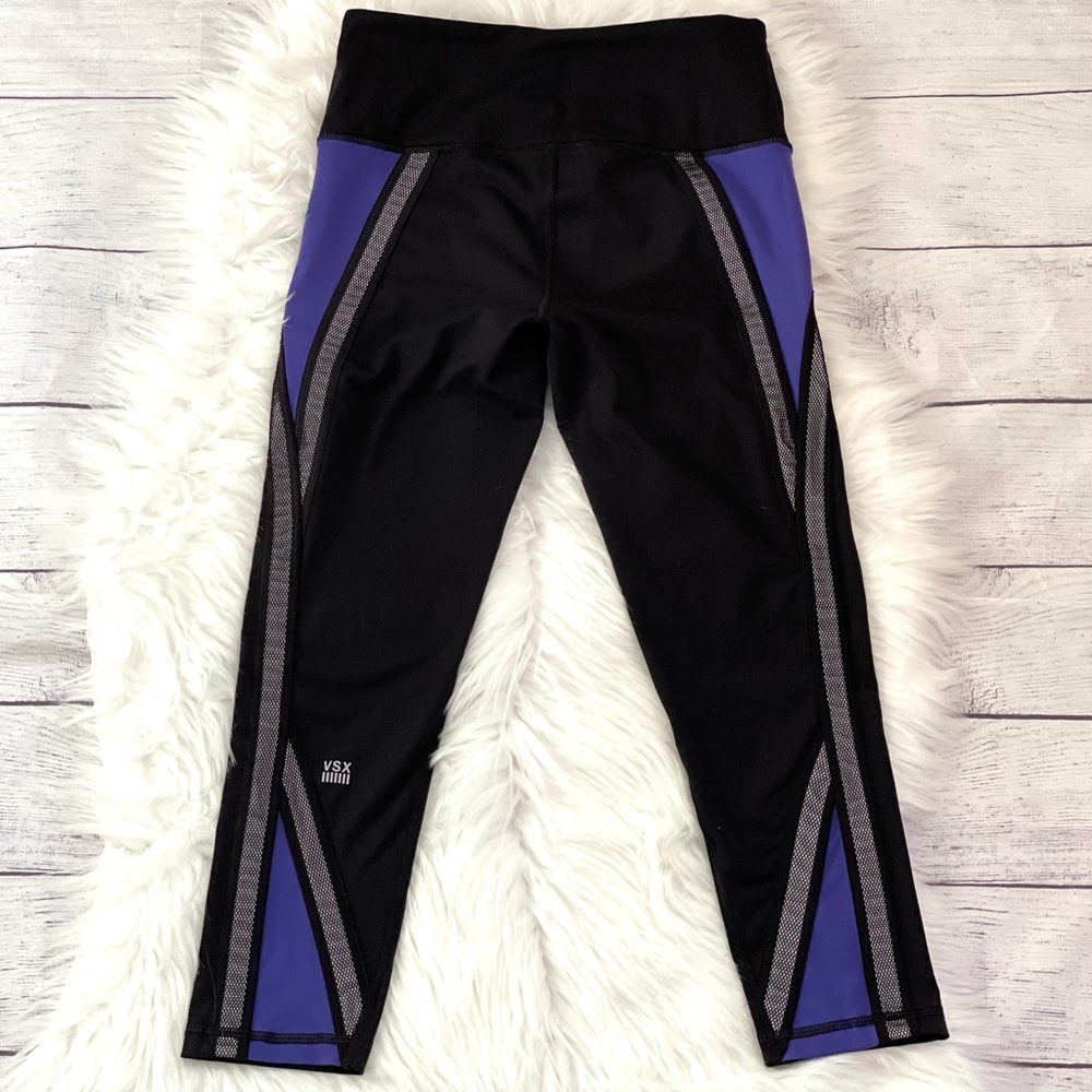 Victoria’s Secret Sport Knockout Capri Leggings Size XS - Picture 4 of 16